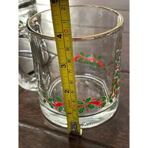 Set of 4 Vintage Christmas Holly Berry Glass Mugs Clear Gold Rim Paint USA
